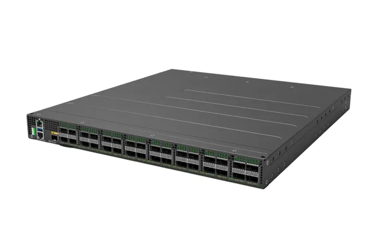 UfiSpace S9110-32X | 100G Cloud & Data Center Switch - Image 3